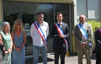 Retour en images sur la minute de silence en hommage à Lyhanna